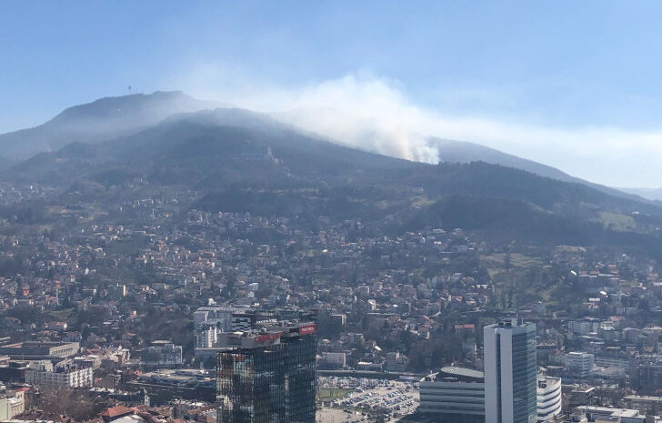 Požar na Trebeviću: Gori minirano područje?