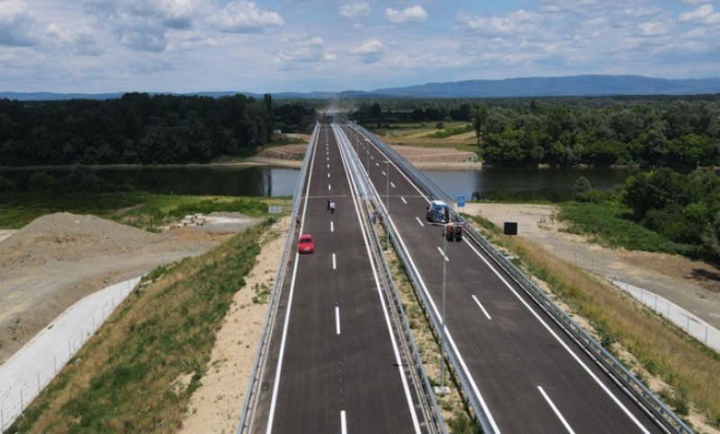 Novi most u Gradišci odavno gotov: Kako napreduje izgradnja graničnog prelaza sa hrvatske strane