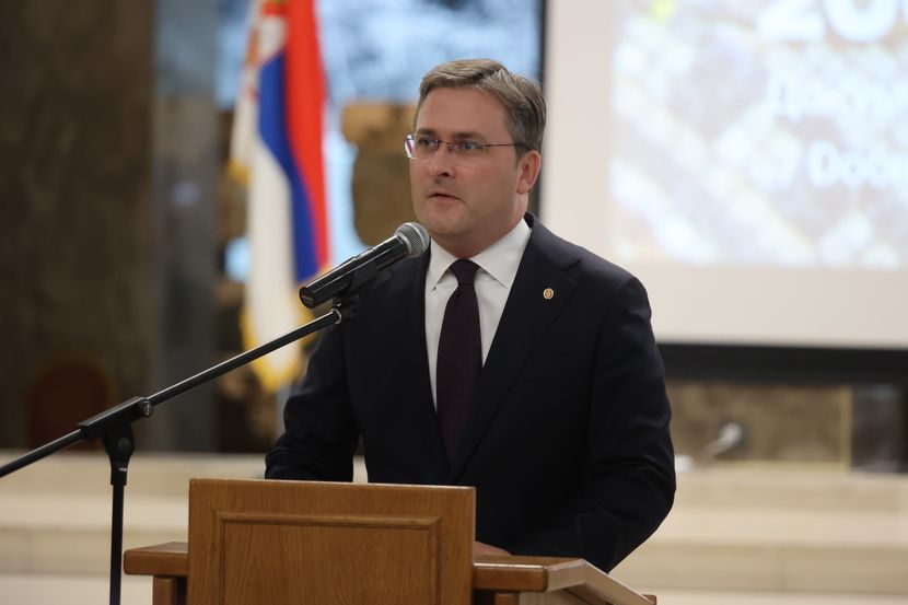 Napadnut ministar kulture Srbije Nikola Selaković