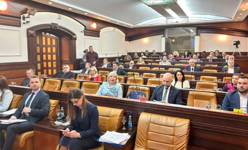 Treća “runda” redovne sjednice: Banjalučki odbornici u klupama – na dnevnom redu 45 tačaka