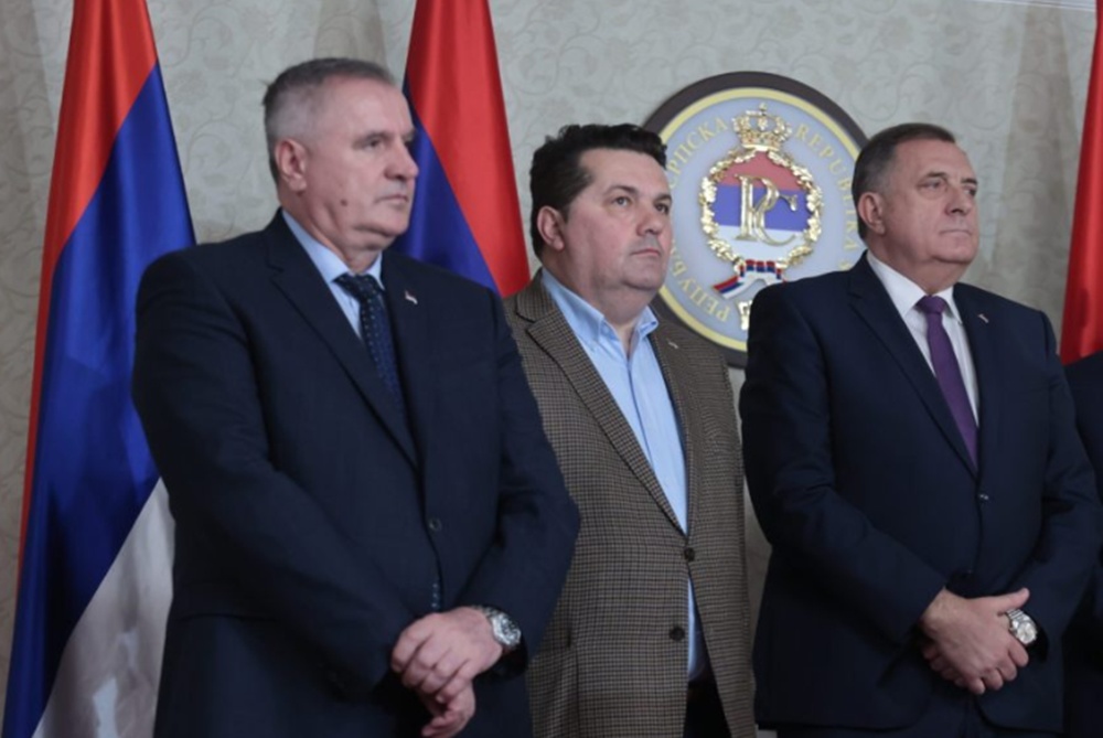 Sud BiH produžio mjere zabrane Dodiku, Stevandiću i Viškoviću: Moraju se i dalje javljati policiji