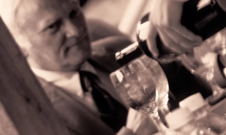 Saslušan stariji muškarac: Pijan brutalno pretukao suprugu (81) nakon svađe