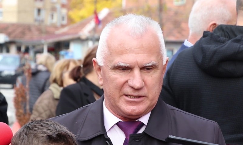 Predsjednik odbora ne odustaje: Arlovu 17. put zabranjen ulazak na Kosmet
