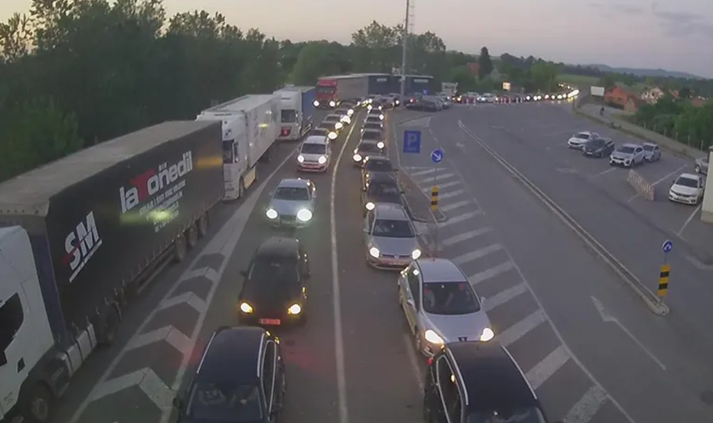 Kolone vozila: Gužva na prelazima sa Srbijom i Hrvatskom