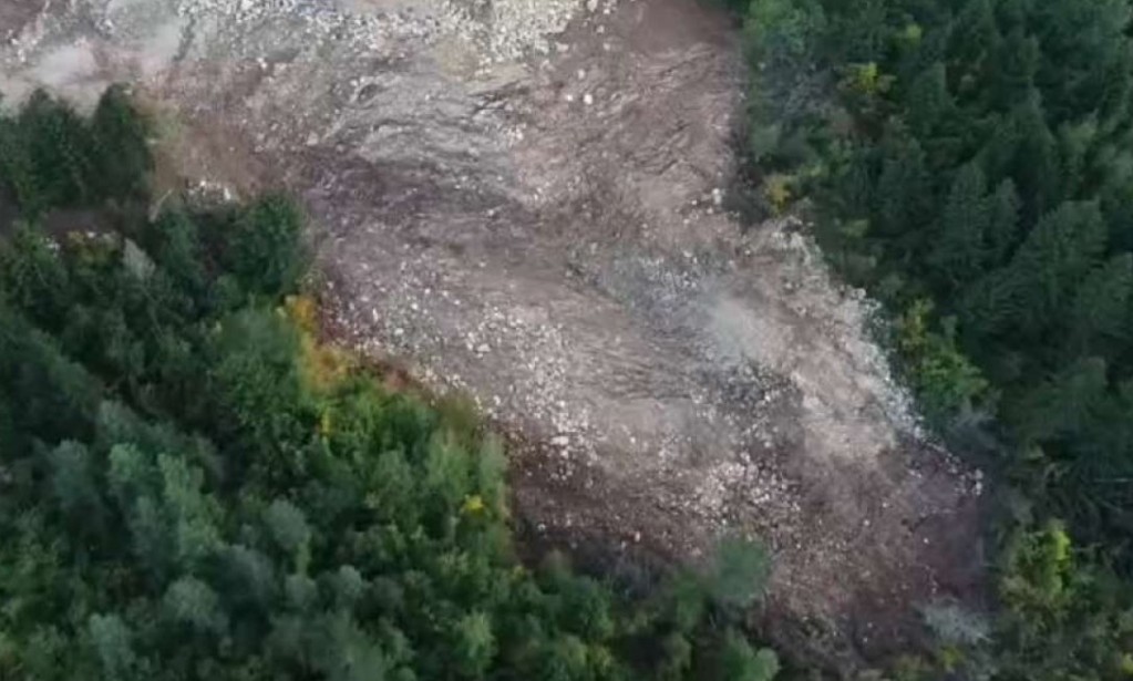 Organizovano osmatranje: Formirane pukotine na klizištu na padinama Sarajeva