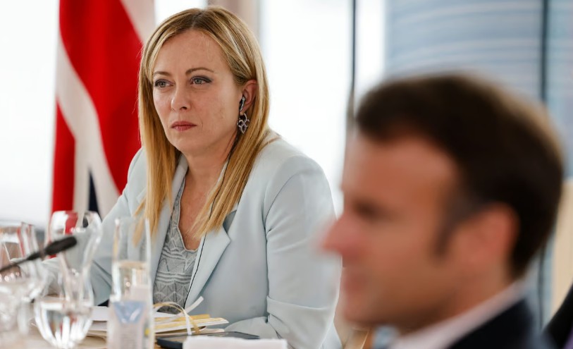 Nema jedinstva oko pitanja Ukrajine u EU: Žestok sukob Meloni i Makrona