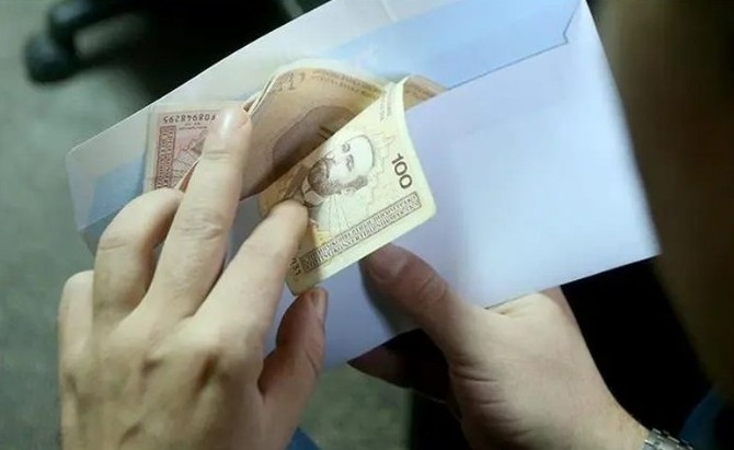 Radnici nestrpljivi: Počinju pregovori o visini minimalca za narednu godinu