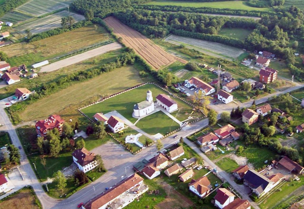 Opštinski funkcioneri podigli sebi primanja: Načelnik Pelagićeva ima veću platu od premijera