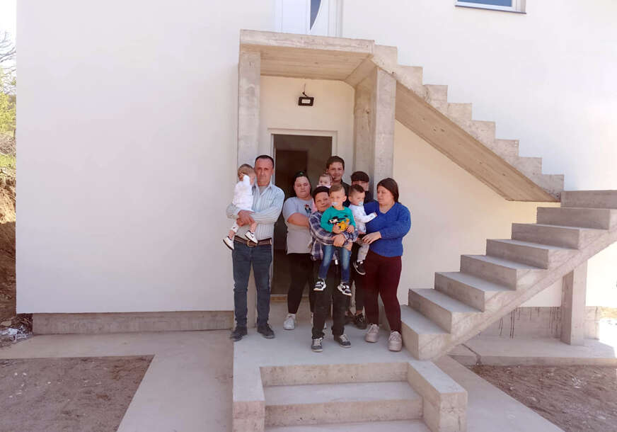 Porodica Đurašinović uselila u novu kuću: Sada imamo uslove za život