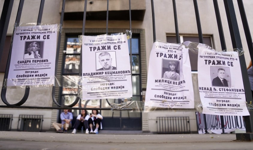Studenti otišli korak dalje: “Potjernice” za zaposlenima na RTS-u