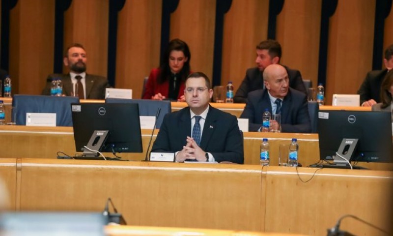 Kovačević poručio: Nešković i Vuković svoje foteljice stavili ispred zaposlenih u institucijama BiH