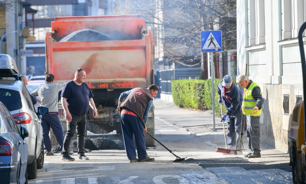 U toku sanacija rupa u centru Banjaluke: Evo o kojim ulicama je riječ