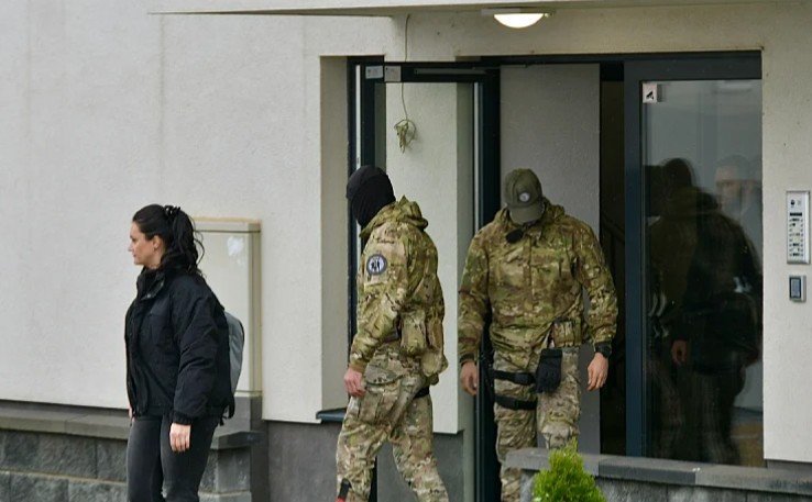 SIPA u akciji: U toku pretresi kancelarija Čampare i Munjića