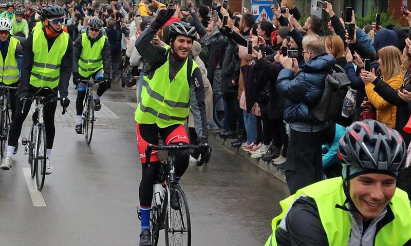 Trasa duga oko 130 kilometara: Studenti biciklisti krenuli prema Minhenu FOTO