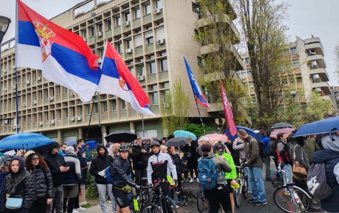 Studenti biciklima iz Srbije krenuli u Strazbur: “Evropa je dugo spavala”