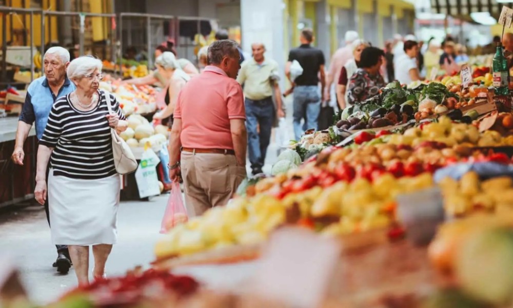 Jagode od devet do 13 KM: Cijene voća i povrća na banjalučkoj Tržnici