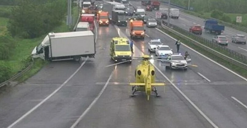 Teška nesreća: U lančanom sudaru poginule dvije osobe