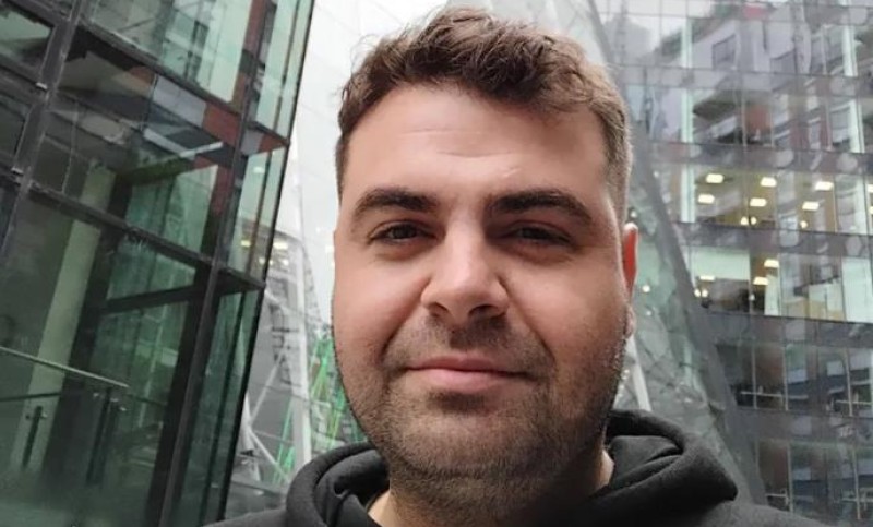 Njegov automobil udario u voz: U stravičnoj saobraćajci poginuo poznati reper