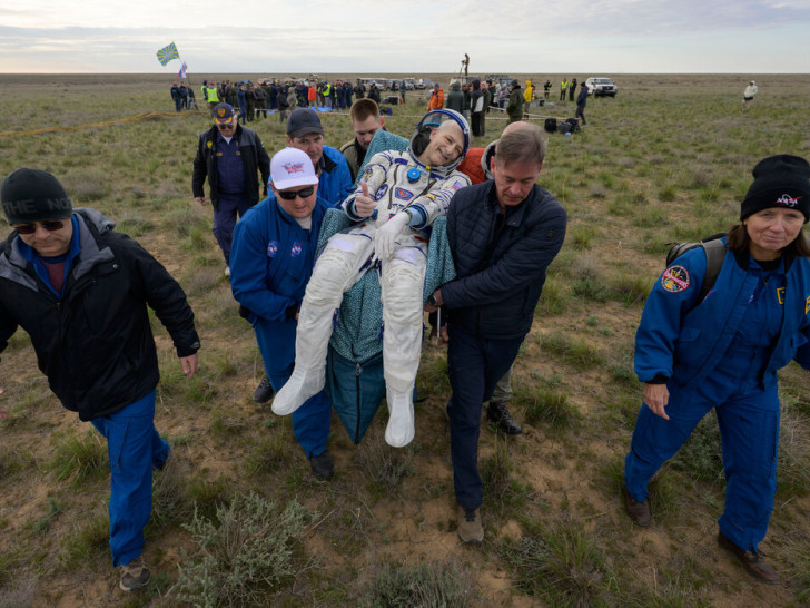 Na svoj 70. rođendan: Najstariji američki astronaut vratio se na Zemlju