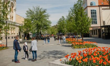 Radno vrijeme tokom prvomajskih praznika: Evo kome je dozvoljen rad u Banjaluci