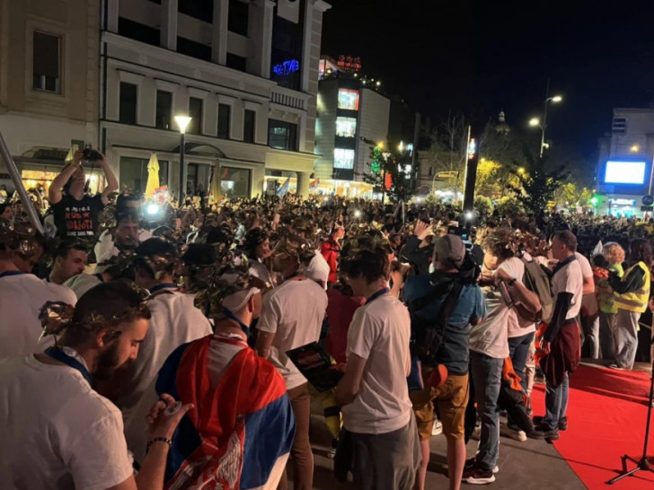 Svečani doček studenata-biciklista: „Ceremonija za heroje“ VIDEO