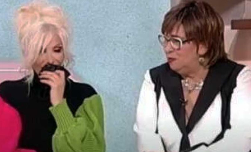 Pokazala kakav je profesionalac: Pjevačica se u emisiji pojavila bez zuba, pa objasnila o čemu se radi