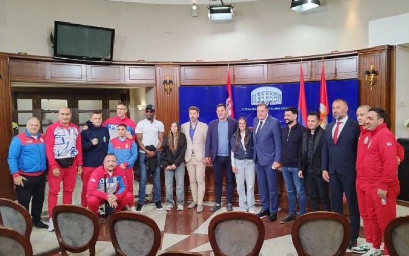 Predsjednik Srpske istakao: Nema boljeg mjesta od Banjaluke da Sara Ćirković ponese profesionalnu titulu