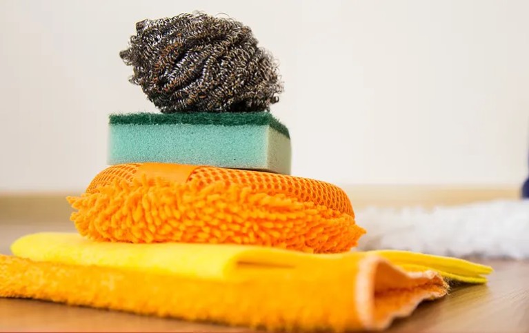 Šta raditi kada ni ribanje ne pomaže? Ovako će fuge izgledati kao nove