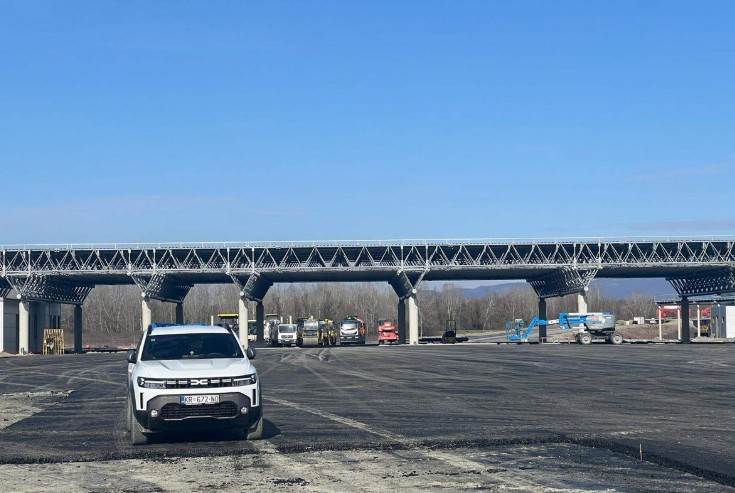 Novi zaplet: Prelaz uskoro završen, ali ništa od korištenja ni ceste ni prelaza