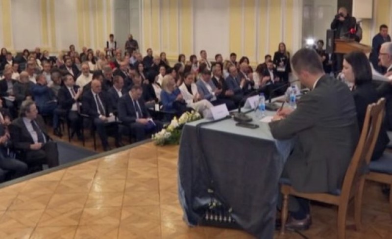 Počelo je: U Banjaluci završna javna rasprava o Nacrtu novog ustava Srpske FOTO