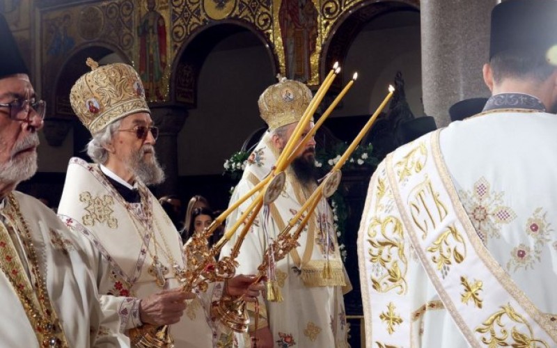 U ponoć služio liturgiju! Mitropolit banjalučki Jefrem: Opravdati Božije povjerenje