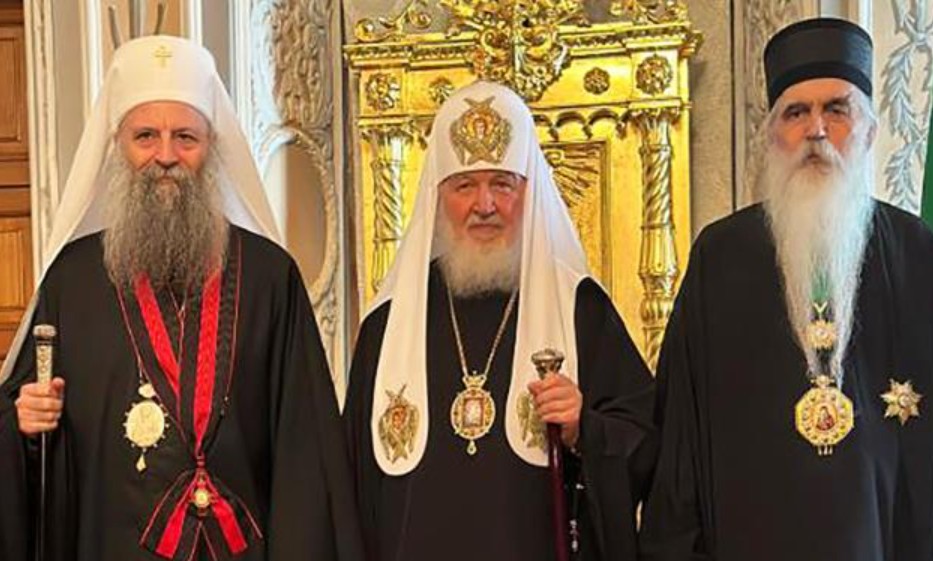 Patrijarhu Porfiriju uručen Orden: Priznanje za doprinos jačanju odnosa između Ruske Pravoslavne Crkve i SPC