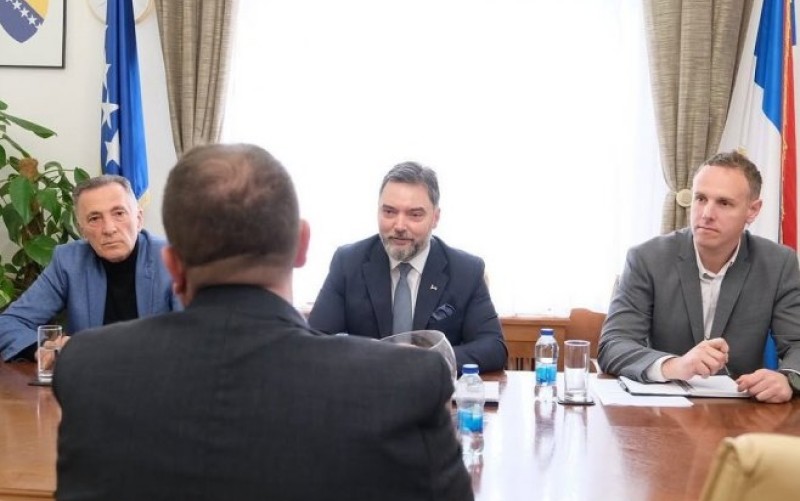 Košarac s predstavnicima prevoznika: Institucije BiH moraju hrabrije djelovati prema EU