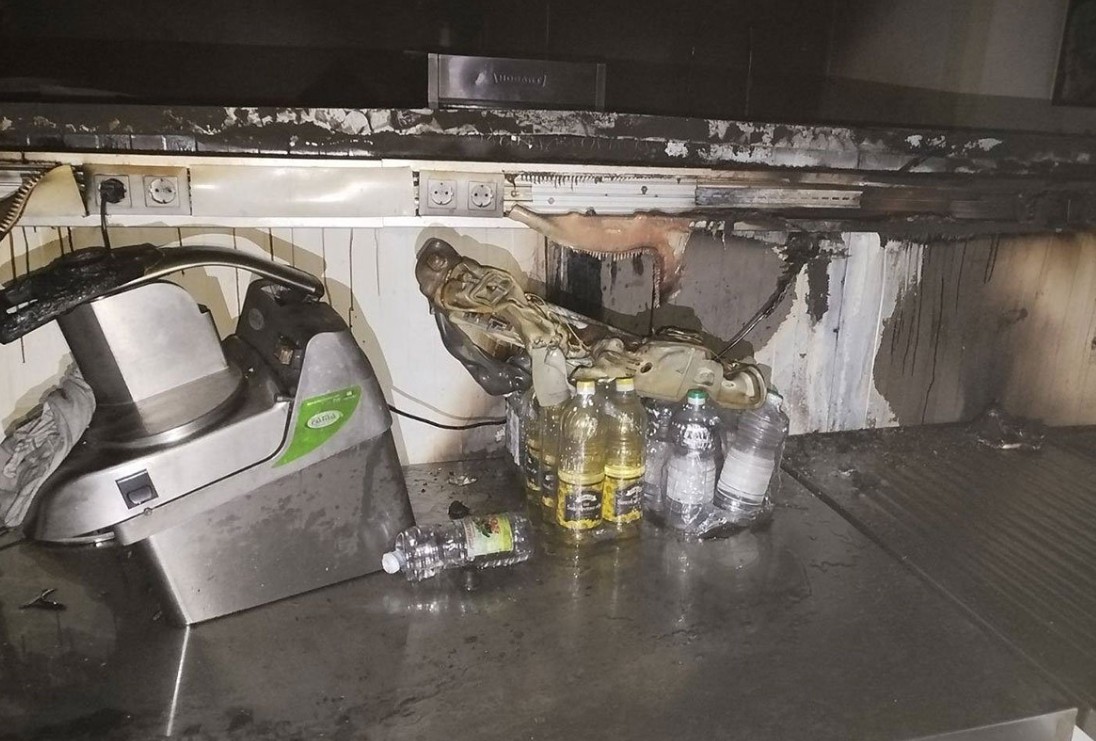 Intervenisali vatrogasci: Gorjela kuhinja u restoranu u Banjaluci FOTO