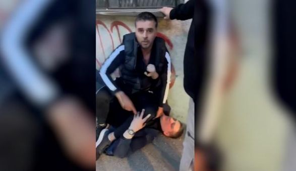 Oborio napadača: U Beogradu napadnut Savo Manojlović VIDEO