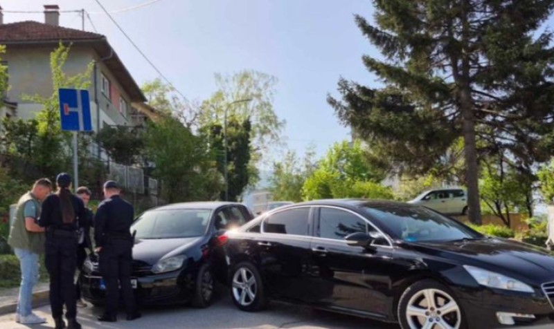 Saobraćajna nesreća u ovom dijelu BiH: Učestvovala dva vozila, policija na terenu FOTO