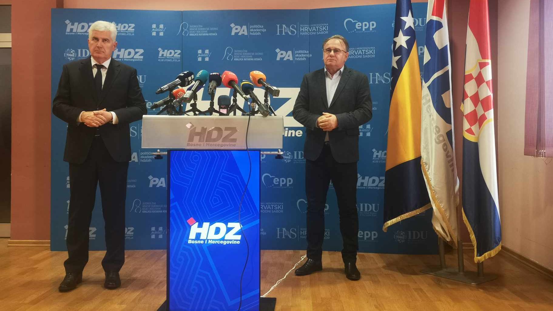 Nikšić uputio javno izvinjenje Čoviću: Imali smo pritisak, svi znamo od koga