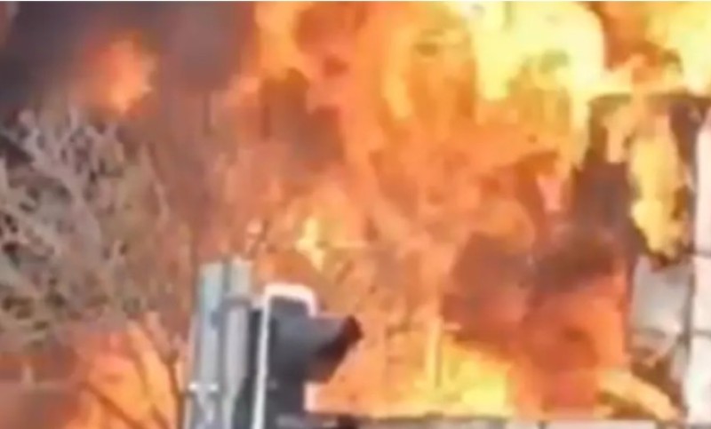 Uznemirujući prizor! Planula vatra u restoranu, najmanje 22 osobe poginule VIDEO