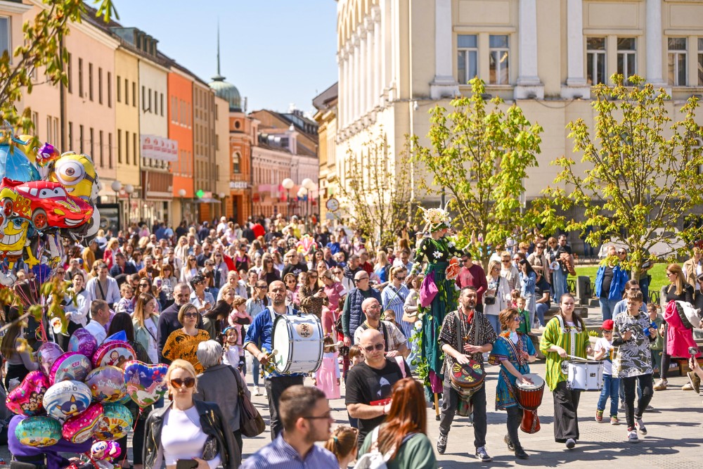 Proljeće se vratilo u Banjaluku: Brojni građani na otvaranju manifestacije FOTO