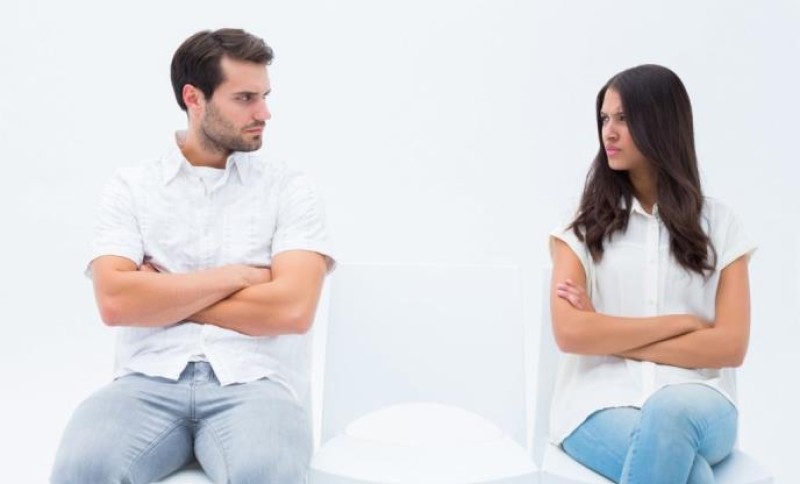 Život je kratak: Zašto ljudi ostaju u nesrećnom braku?