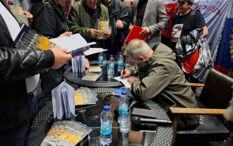 Autora Aleksandra Kravčenka: U Višegradu promovisana knjiga “Ruski dobrovoljci”