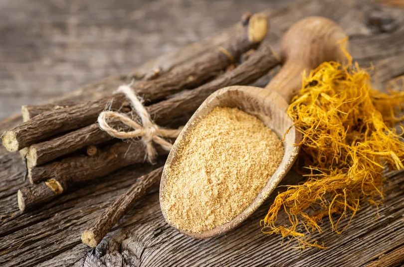 Zovu je slatki korijen s razlogom: 50 puta slađa od šećera i moćna u liječenju brojnih tegoba