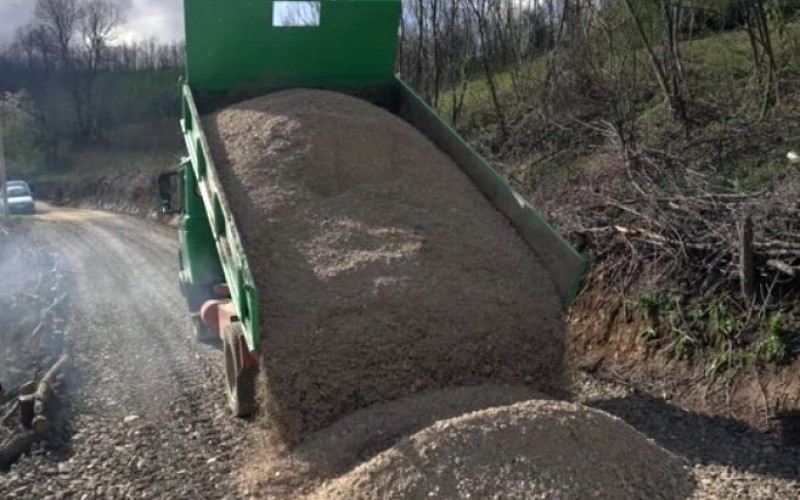 Sloga žitelja trebavskih sela: Zajedničkim snagama uredili put od Modriče do Duge Njive