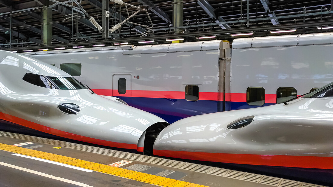 “Poljubac šinkansena”: Spektakl u Japanu koji postaje sve popularnija turistička atrakcija VIDEO