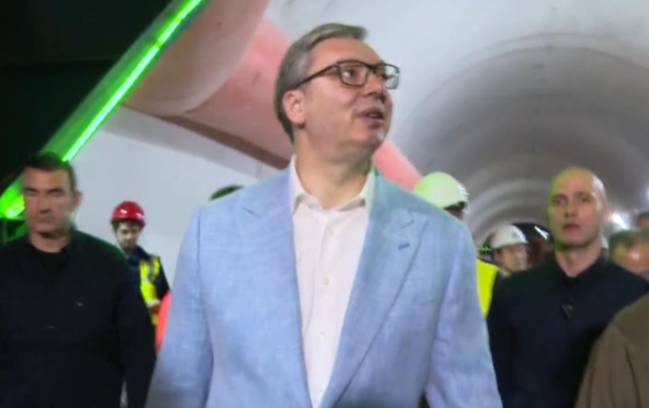 Vučić obišao radove na tunelu “Iriški venac”: Ovo je sada drugačija Srbija
