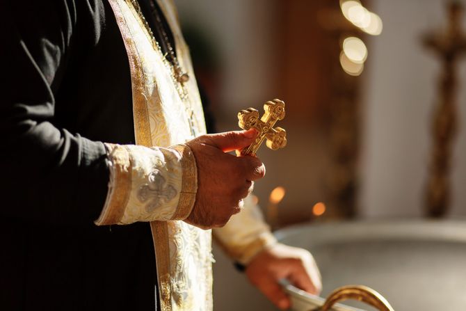 Vjernici sutra slave Svetog Simeona Mirotočivog: Ovaj običaj se poštuje za zdravlje djece