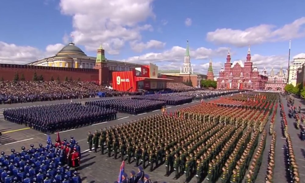 Dodik iz Moskve: Čast prisustvovati Paradi pobjede