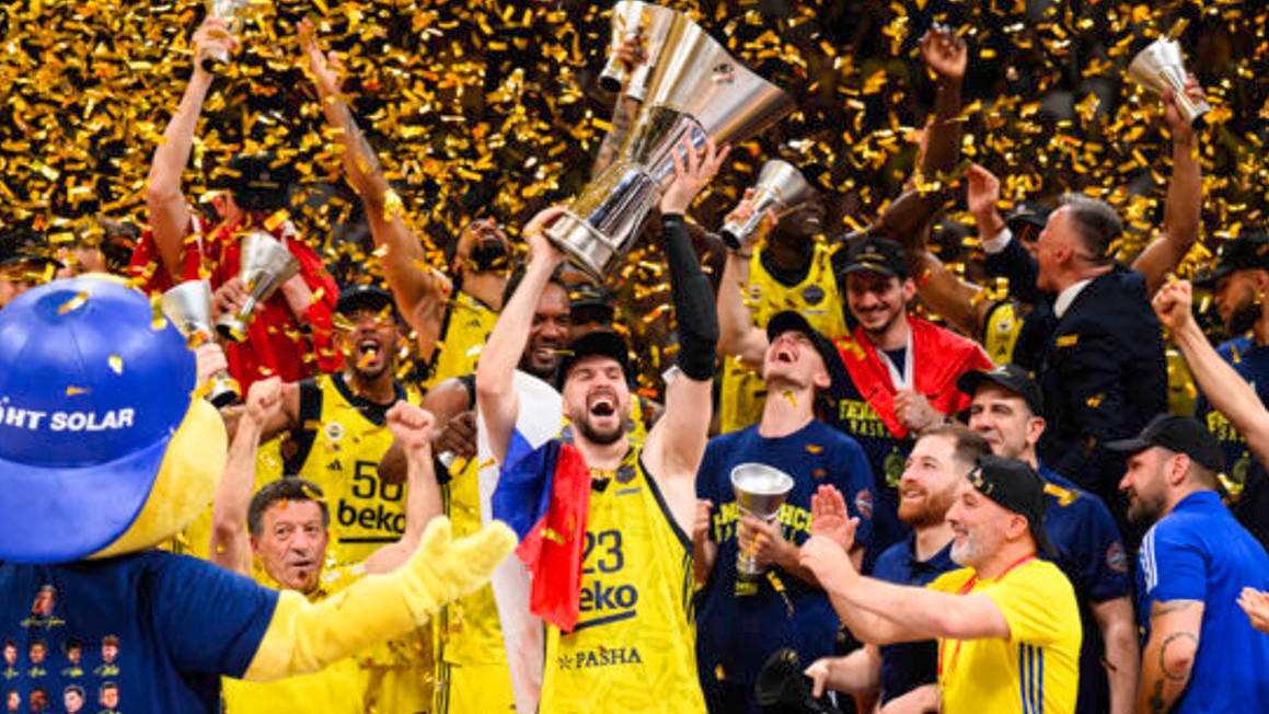 Čudesna trojka: Kako je Gudurić popeo Fener na vrh Evrope VIDEO