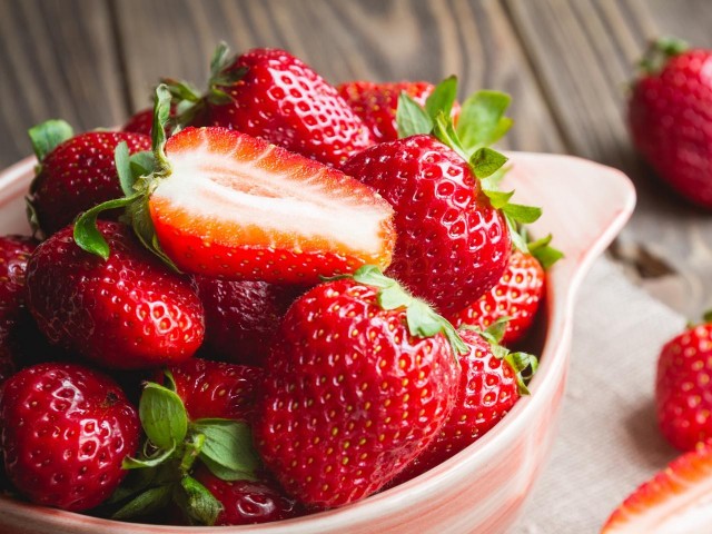 Neobična kombinacija: Dodavanje ovog sastojka poboljšaće ukus jagoda