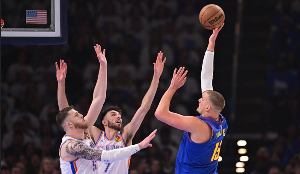 Oklahoma slavila: Denveru nisu pomogla ni Jokićeva 44 poena
